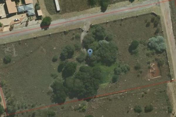 FOR SALE – Hectare plot on corner in Doornkloof East – near Rietvlei Nature reserve
Size: Total space plus minus 1. 13 Hechare 
Cost ...