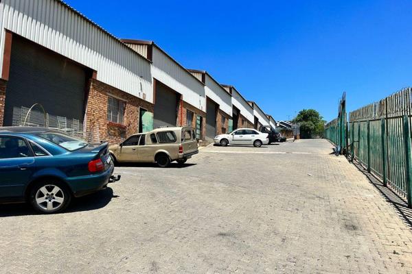 Industrial warehouse/factory unit located near the M1 highway London Road off-ramp ...