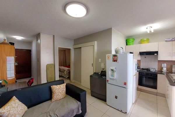 The spacious 1-bedroom apartment is available for sale in the popular Urban Living Apartment building in the Die Bult area. The ...