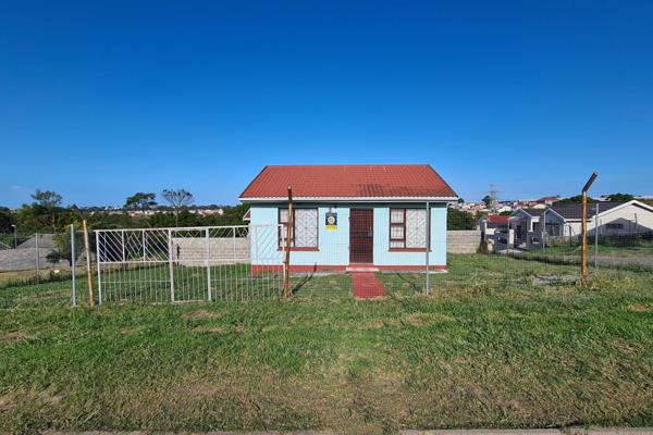 RE/MAX Border is pleased to present this charming two-bedroom house for sale in Haven Hills.
This property features two bedrooms, a ...