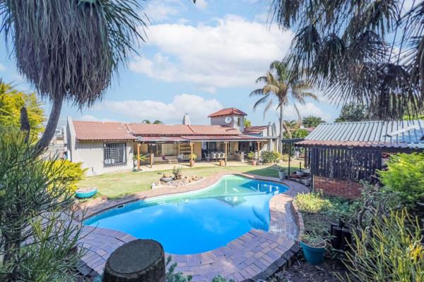 Serious seller inviting buyers to come view and negotiate.

Perfectly positioned near the majestic Mall of Africa and the upscale ...