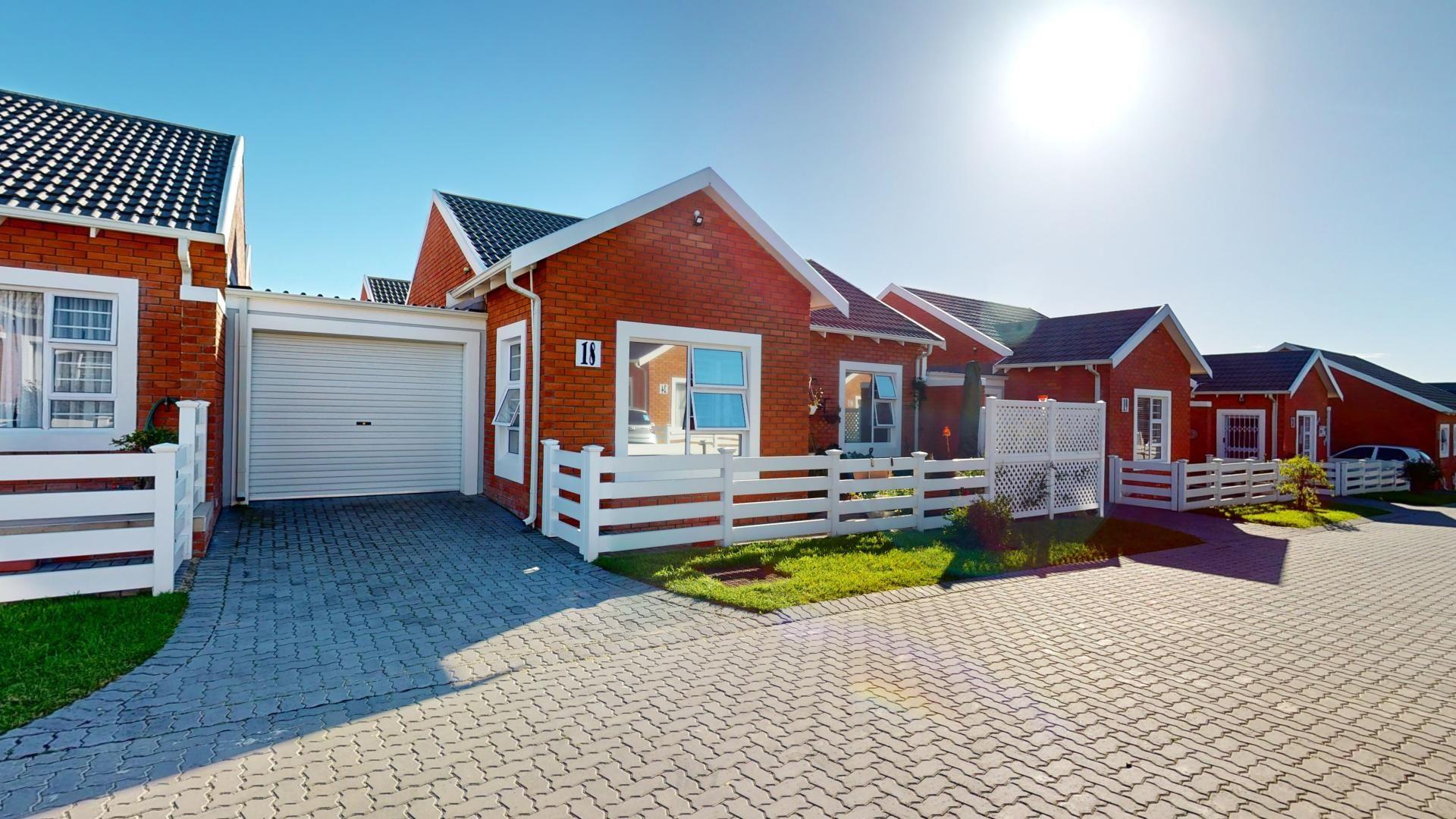 Fairview, Port Elizabeth Property Townhouses for sale in Fairview