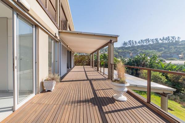 This single level unit is accessed by a set of stairs within the complex. The residence has picturesque sea views and can be enjoyed by ...