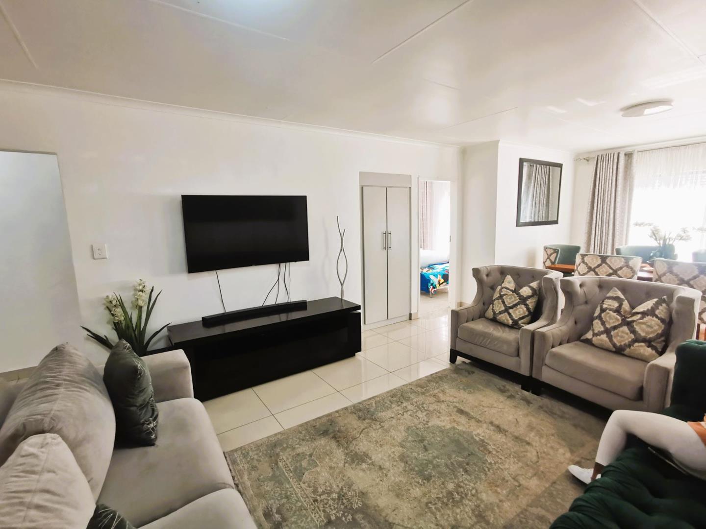 3 Bedroom House for sale in Parkrand 111 Parklands Str P24114536907