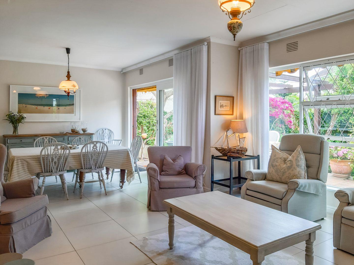 Photo of 3 Bedroom House to rent in Leisure Isle