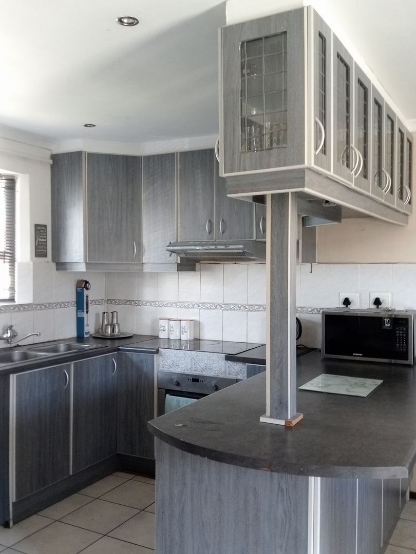 Tuscany Glen Property Property and houses for sale in Tuscany Glen