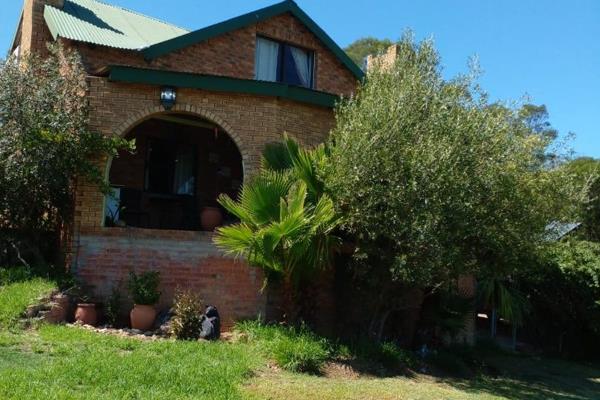 Lifestyle and business opportunity, with beautiful mountain views, &#160;Shekinha Lodge 4,55ha (commercially zoned), is situated ...