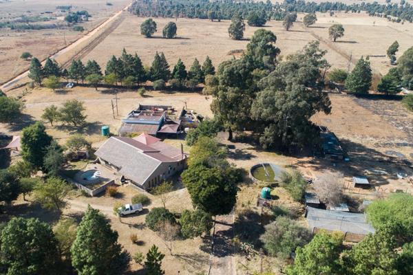 Located roughly 23 km from Witbank is this large 8.86 hectare farm for sale.
 Escape from the busy city life and find peace and ...