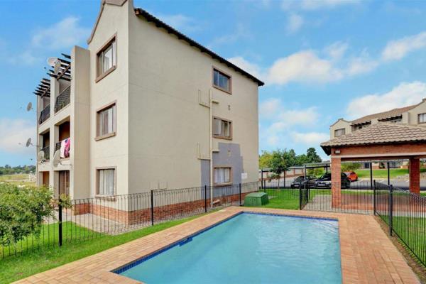 This spacious two-bedroom apartment is now available in one of the most sought after complexes in the area. 
The kitchen comes with a ...