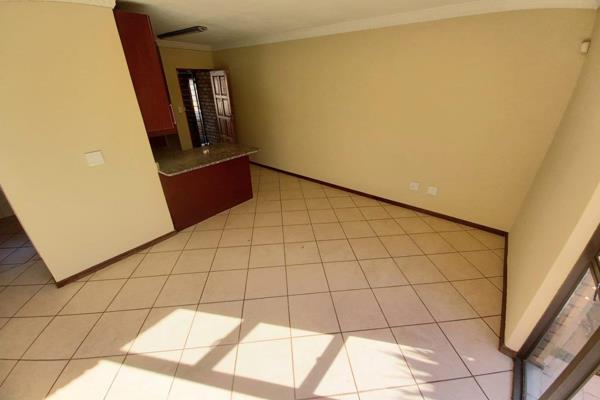 Property Overview:

Type: Garden Unit Apartment
Bedrooms: 2 well-appointed bedrooms with ample natural lighting
Bathroom: 1 full ...