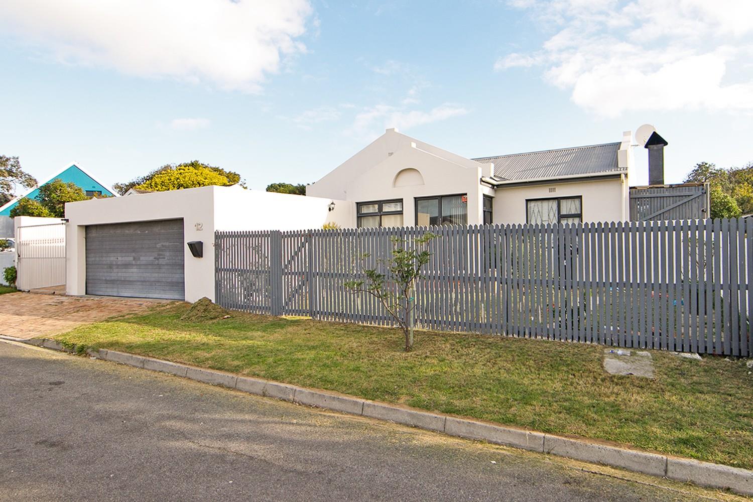 Sunnydale Property Property and houses for sale in Sunnydale