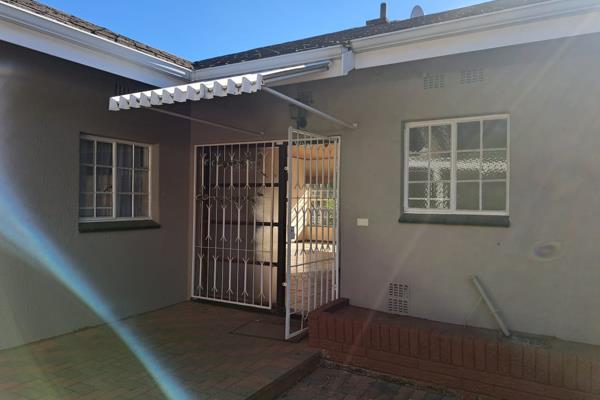 Beautiful family Home with a serene ambiance,  located in a quiet area of  Ontdekkers Park Roodepoort. This Home offers 4 bedroom and ...