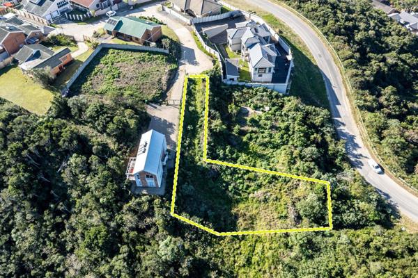 Build your dream home on this vacant property. This is a golden opportunity to invest in property close to nature in this popular part ...