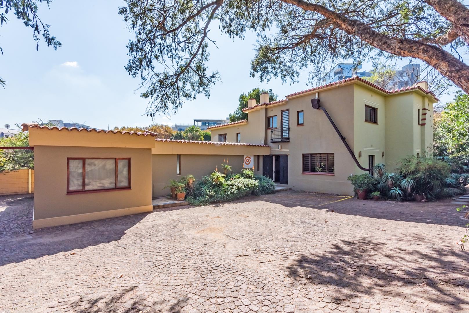 6 Bedroom House for sale in Parkwood P24114547509