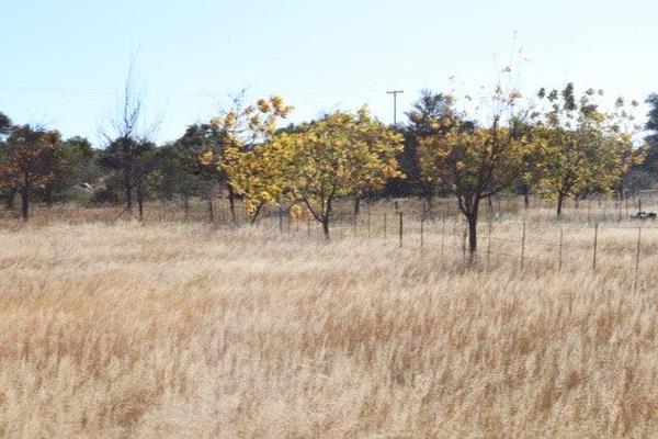 Located near the tranquil shores of the Witpoort Dam, this impressive 3454 m2 piece of vacant land offers a rare opportunity to own a ...