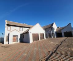 Townhouse for sale in Aloe Ridge
