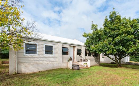 3 Bedroom House for sale in Napier