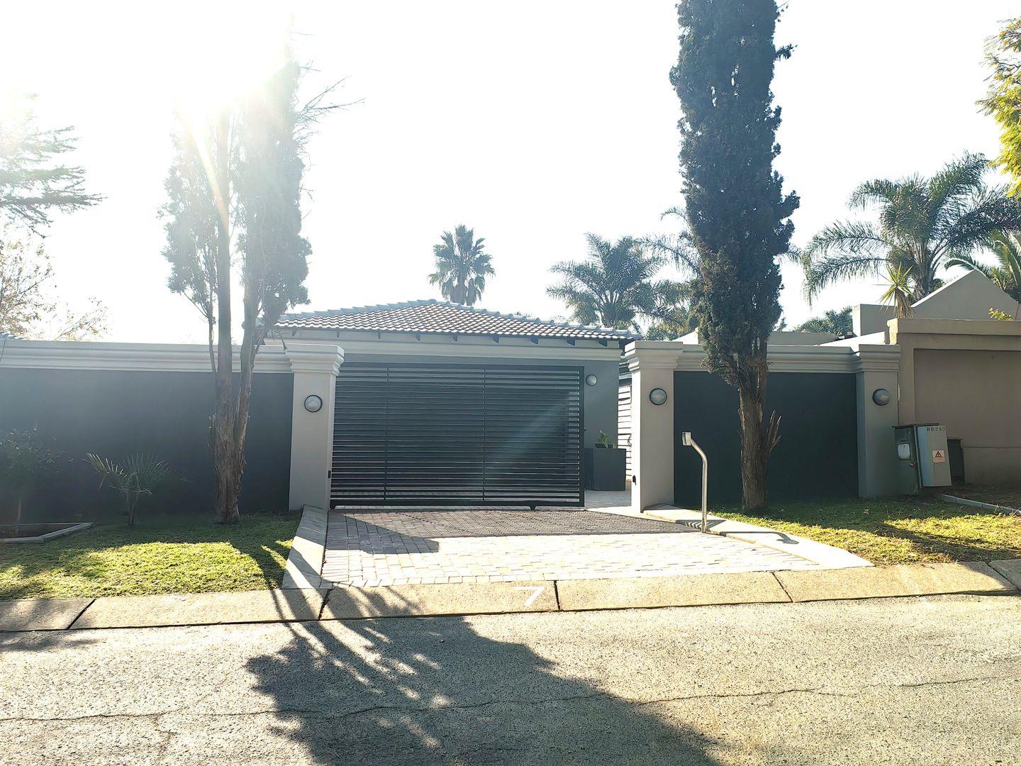 3 Bedroom House to rent in Douglasdale P24114548834