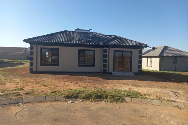 NEW DEVELOPMENTS for sale in WINDMILL PARK, BOKSBURG.

Full Tittle Stands.

Prices From R720000 upwards.

Garage not ...