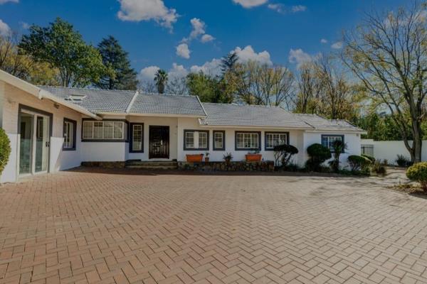 Asking 4,5 million  Price Negotiable from 4 million plus

Welcome to 17 River Road, Bryanston—a delightful family
home nestled in a ...