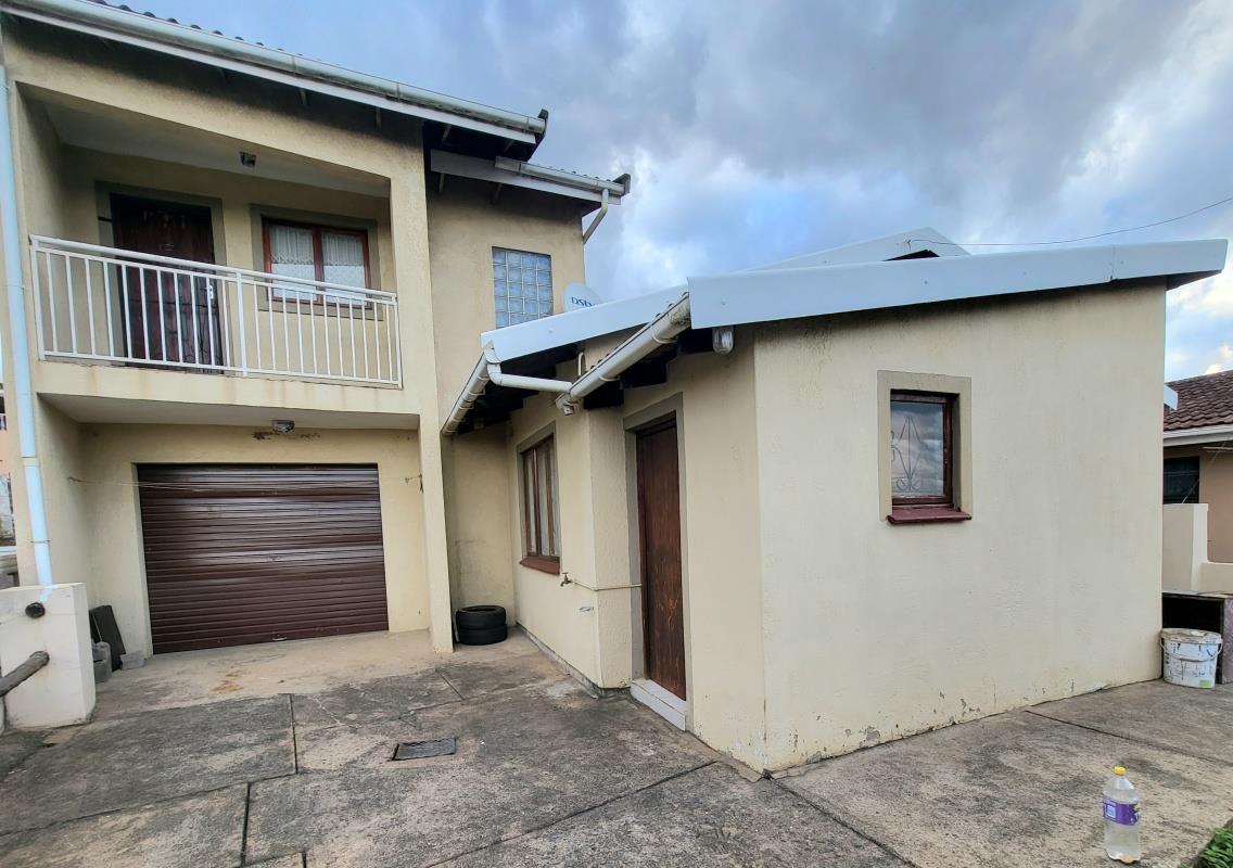 3 Bedroom House for sale in Redcliffe - P24-114552775