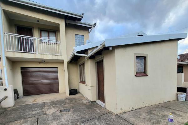 VERULAM: Excellent use of Erf space by The Sellers. You will find that there is a balance between the indoor and outdoor space so that ...