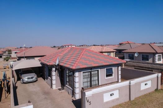 3 Bedroom House for sale in Vanderbijlpark CE