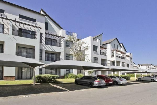 Lock up and go loft apartment for sale in Fourways

Spacious and beautifully presented loft apartment with large receptions, open ...