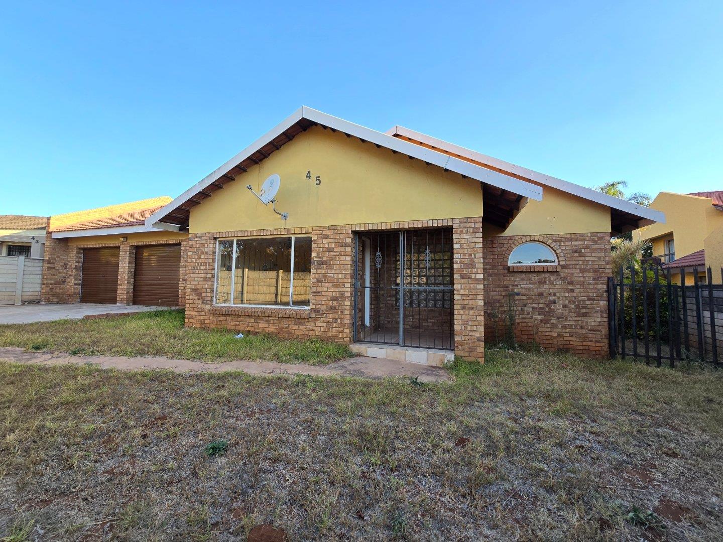 3 Bedroom House for sale in Flora Park P24114554137