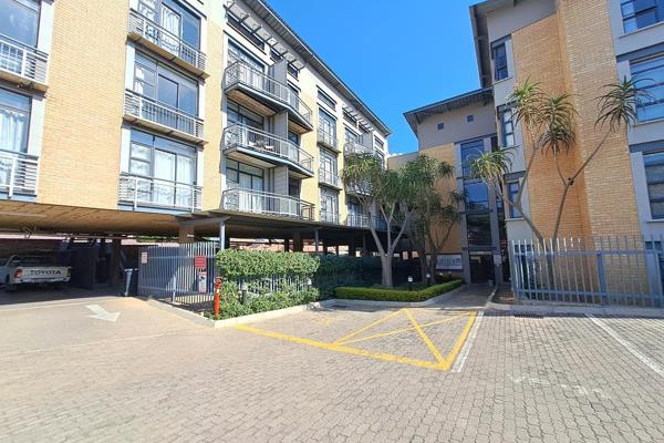 Perfectly located a short distance away from Tuks this ground floor unit offers open ...