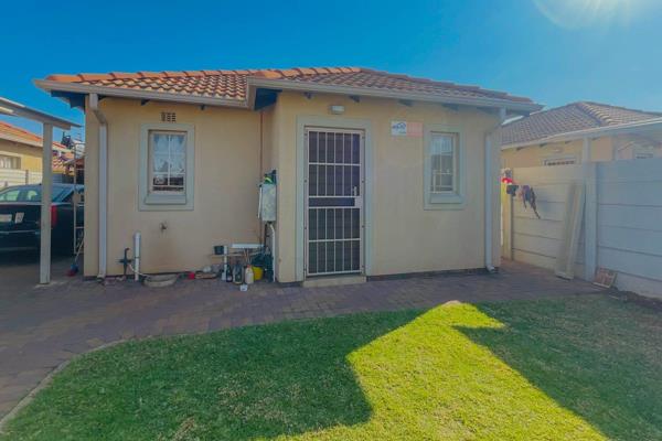 Discover comfort and convenience in this charming 2-bedroom, 1-bathroom home located in Sky City. Perfect for small families or ...