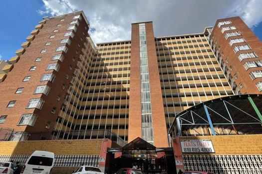 0.5 Bedroom Apartment / Flat to rent in Hillbrow