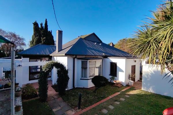 This impressive 9-bedroom, 6-bathroom property is ideally situated in Auckland Park, Johannesburg, represents a lucrative investment ...