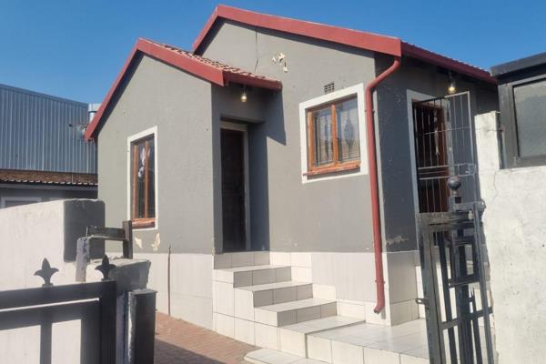 3-Bedroom House for Sale in Klipfontein
Only Considering Offers Above R 1 150 000.
Are you looking for a property that ticks all your ...