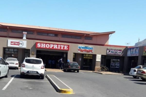 Retail convenience centre situated in bustling Millitary Road, Steenberg

Anchored by Shoprite and Hungry Lion

Opportunity for ...