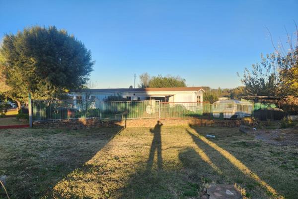 This charming home with great potential is situated in south fork estate which has an amazing garden. This is Aluminum shell Property ...