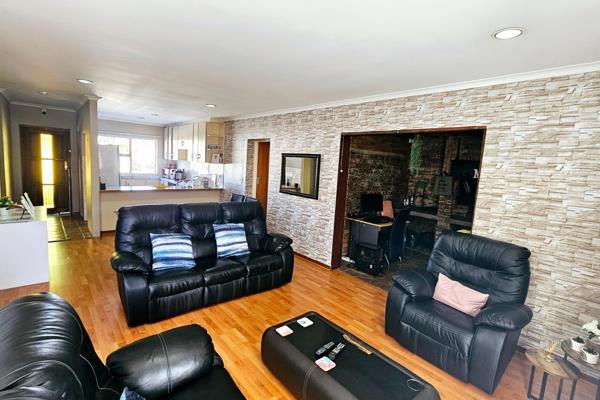 Spacious, neat, and stylish 3-bedroom, 2-bathroom, townhouse in Silveroaks, Kuils River.

Living area is open-plan to the kitchen. A separate braai room is adjacent to the living area.

The entire house has a stylish and practical terracotta clay tile floor.

Family bathroom. ...