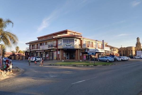 Well positioned offices in a very elite area of Lenasia



1st floor

1 of the offices has a 60 sqm @ R9000.00 floor and 2 ...