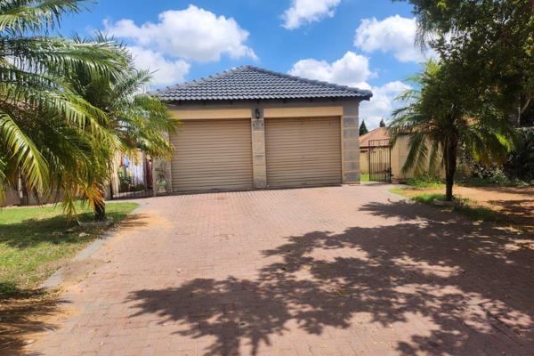 MTO Property Group welcomes you into this EXCLUSIVELY mandated and potential packed home situated in one of Centurion’s well-renowned ...