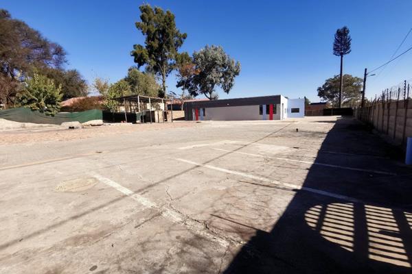 We are pleased to present a industrial property located in Petit, offering an ideal ...