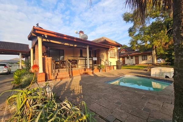 This property couldn&#39;t be located in a better position found in the business hub of Pinetown on Glunugie Road with great on road ...