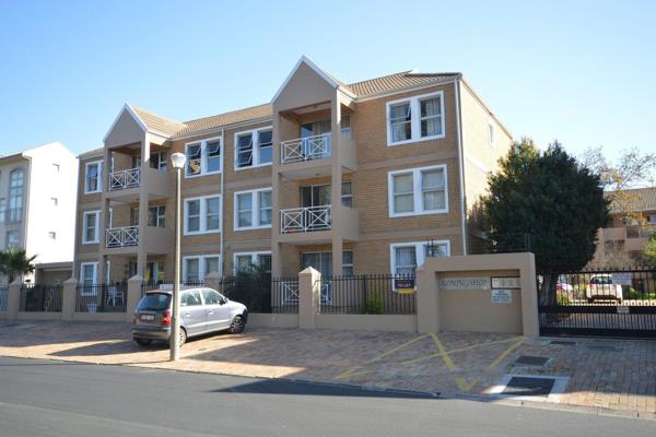 This apartment is in the heart of Durbanville and offers two bedrooms and a bathroom ...