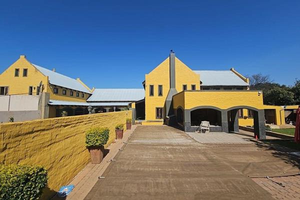 5 Bedroom Family Home In Lyttelton. Centurion For Sale

Property Reference Nr: DP2737

Nestled in the prestigious heart of Centurion ...