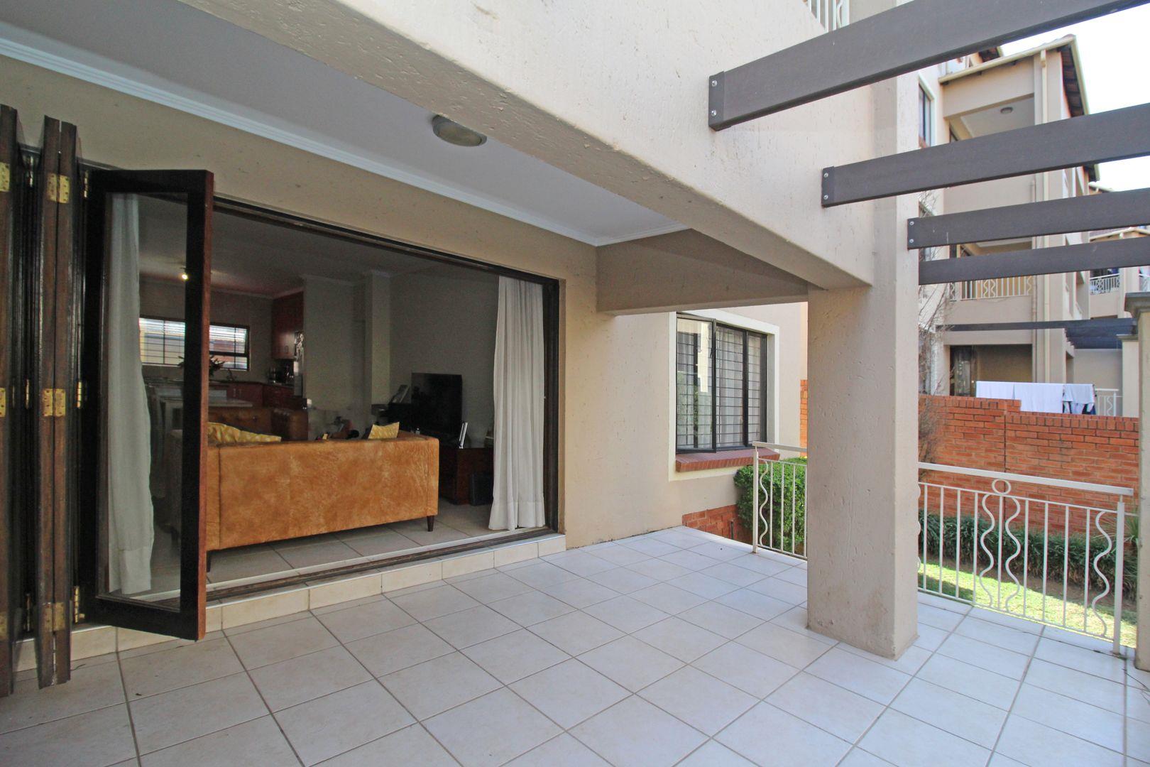 2 Bedroom Apartment / flat for sale in Sunninghill P24114574153
