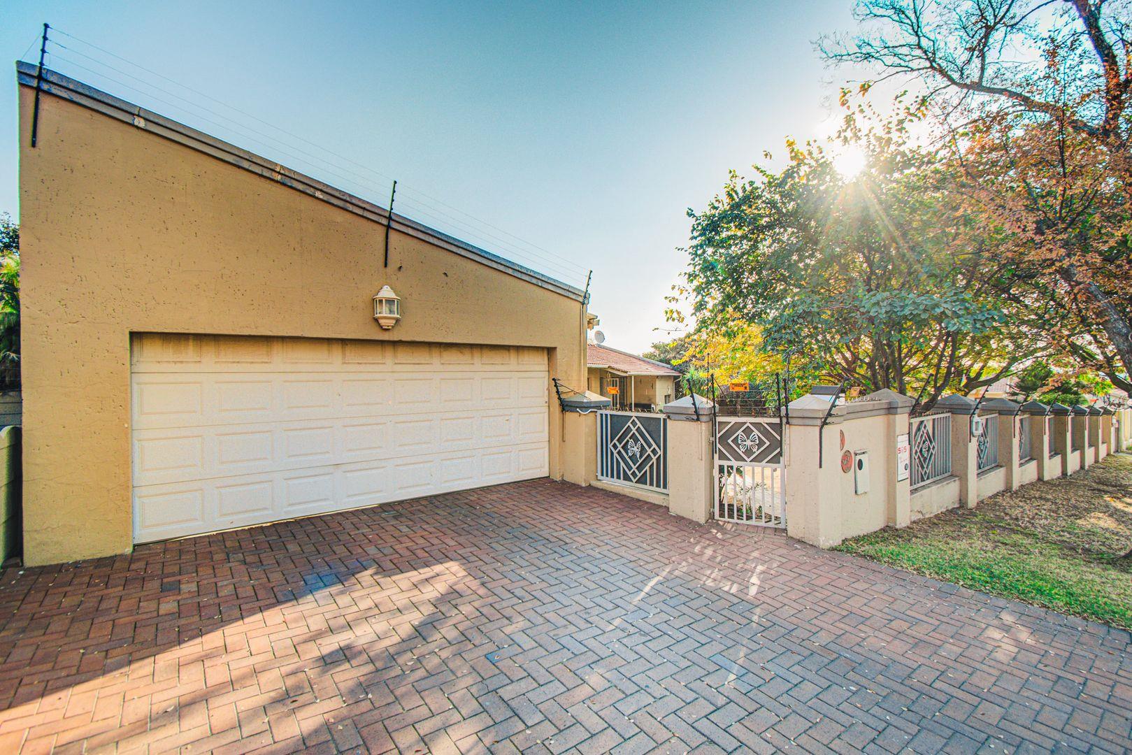 3 Bedroom House for sale in Edenvale Central P24114574654