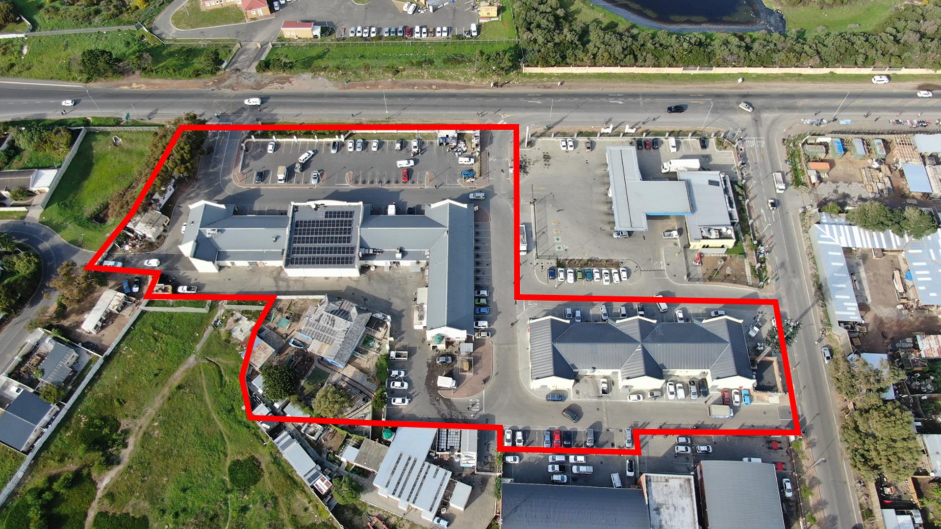 Commercial property for sale in Sunnydale 8 Kommetjie Main Rd P24