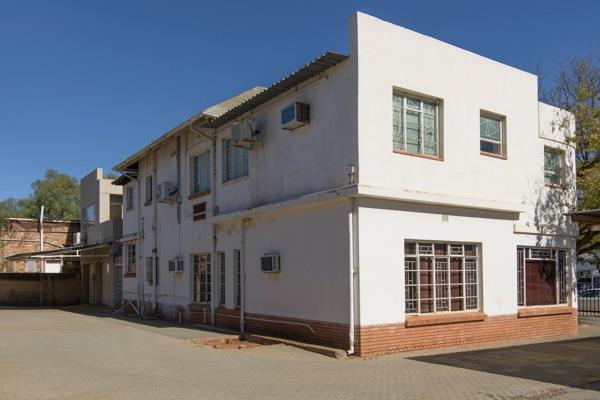 Seize this exceptional commercial property investment opportunity in the heart of Klerksdorp Central. This well-maintained property, is ...