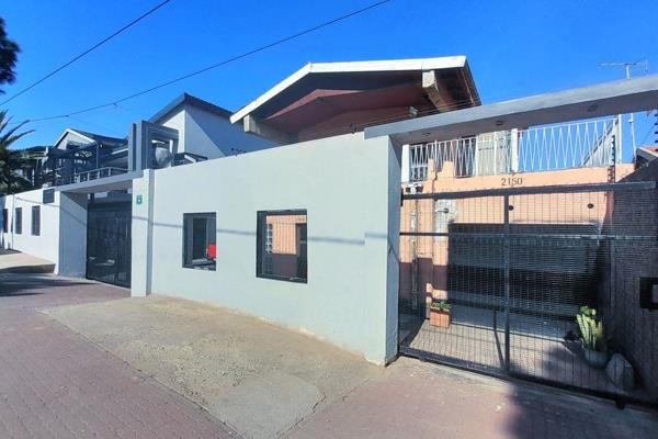 Investment Opportunity on Mahalefele Road near Shoprite Dube, close to Vilakazi Street and The Hector Peterson Museum. This ...