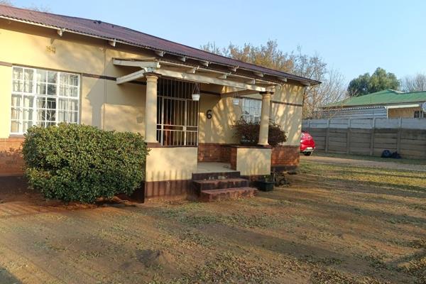 ### Charming Antique-Style 3-Bedroom House for Rent in Rensburg

Discover the charm and character of this beautiful antique-style ...