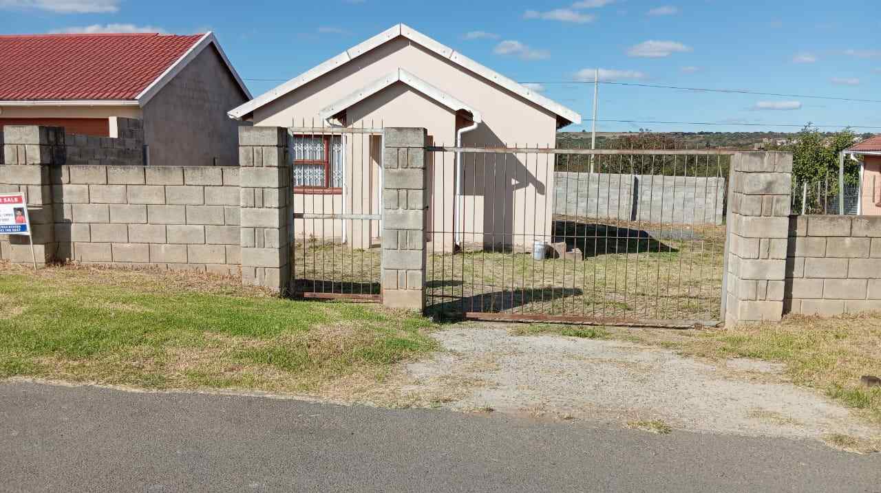 3 Bedroom House for sale in King Williams Town Ext 30 P24114579588
